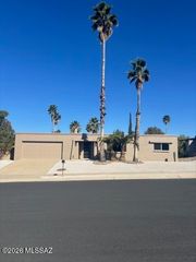 9323 E Deer Trail, Tucson, AZ 85710