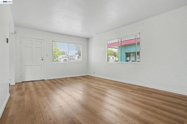 1110 Buena Vista, Alameda, CA 94501