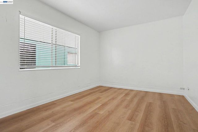 1110 Buena Vista, Alameda, CA 94501