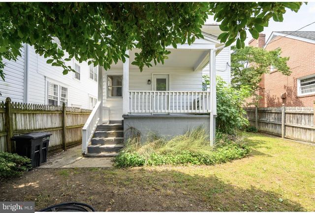 310 S TENNESSEE AVE, Martinsburg, WV 25401