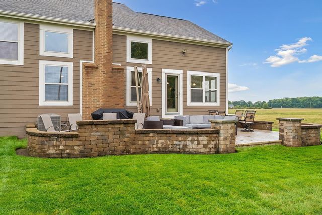 4518 Mcnamara Place, Lewis Center, OH 43035