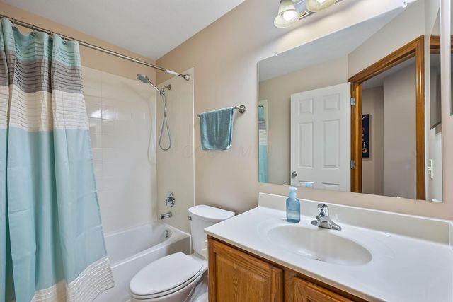 4518 Mcnamara Place, Lewis Center, OH 43035