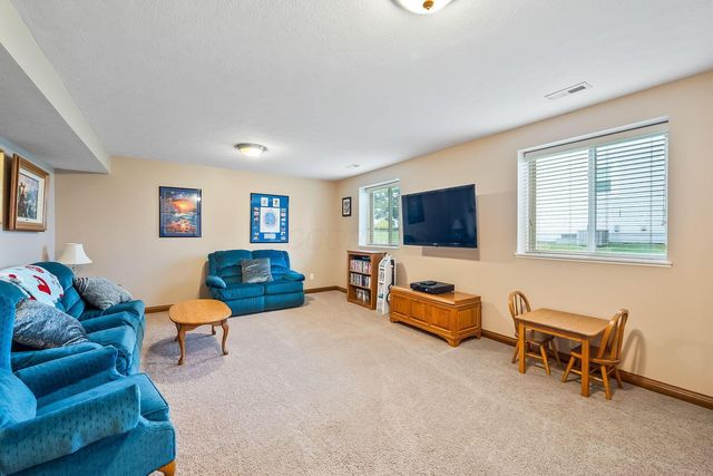 4518 Mcnamara Place, Lewis Center, OH 43035