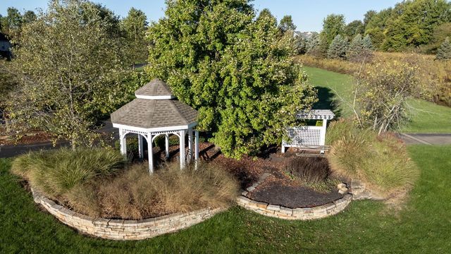 4518 Mcnamara Place, Lewis Center, OH 43035