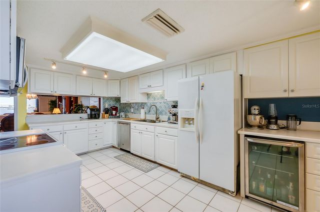 731 MARINA POINT DRIVE 731, Daytona Beach, FL 32114