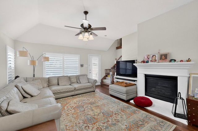 8715 Lindenwood Lane, Irving, TX 75063