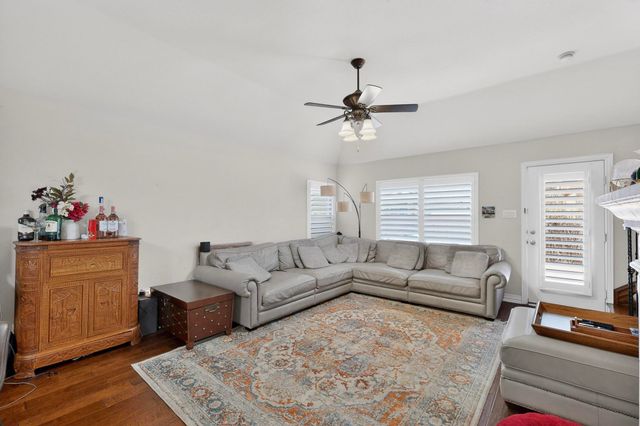 8715 Lindenwood Lane, Irving, TX 75063