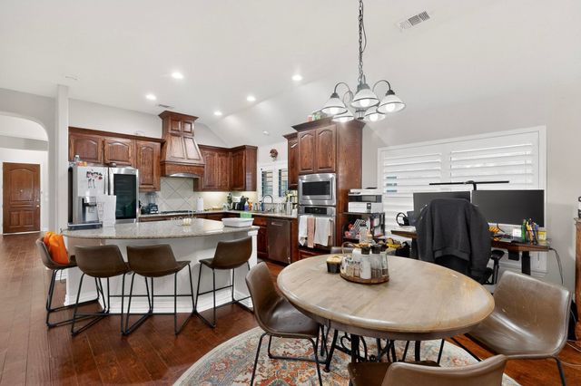 8715 Lindenwood Lane, Irving, TX 75063