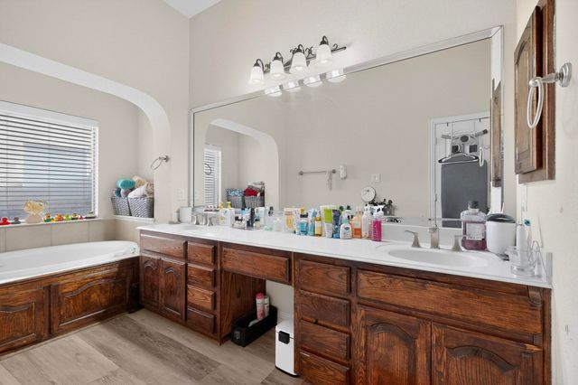 8715 Lindenwood Lane, Irving, TX 75063