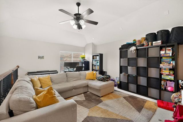 8715 Lindenwood Lane, Irving, TX 75063