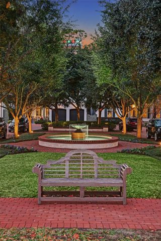 28 Audubon Hollow Lane, Houston, TX 77027