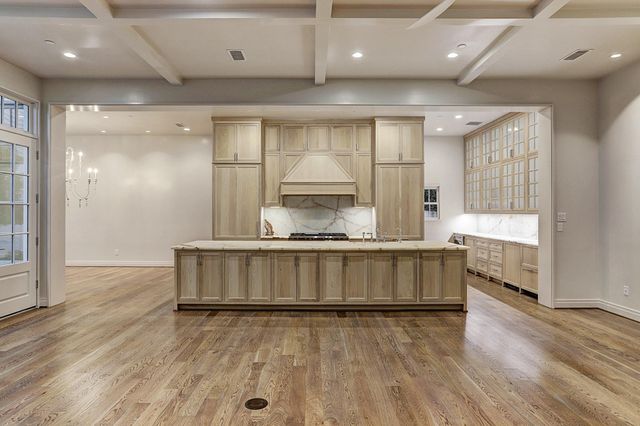 28 Audubon Hollow Lane, Houston, TX 77027