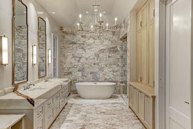 28 Audubon Hollow Lane, Houston, TX 77027