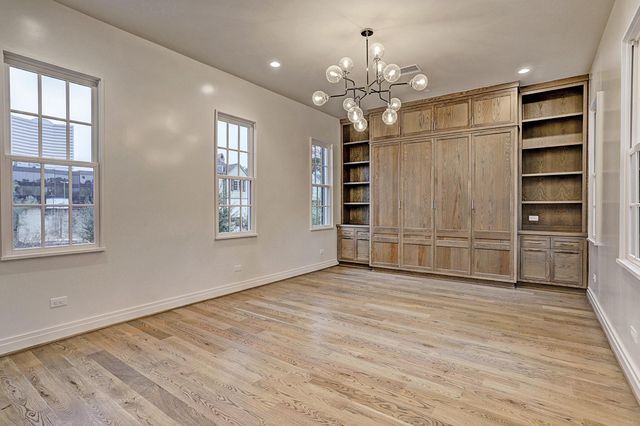 28 Audubon Hollow Lane, Houston, TX 77027