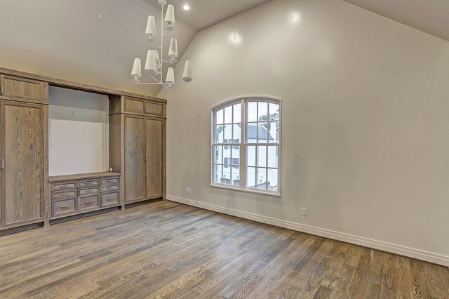 28 Audubon Hollow Lane, Houston, TX 77027