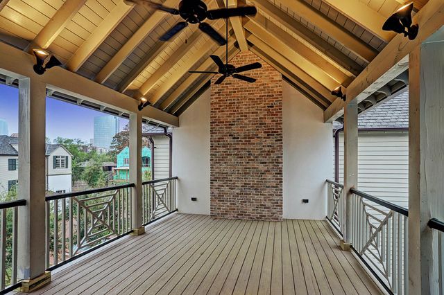 28 Audubon Hollow Lane, Houston, TX 77027