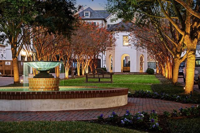 28 Audubon Hollow Lane, Houston, TX 77027