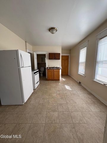 2034 Avenue A, Schenectady, NY 12308