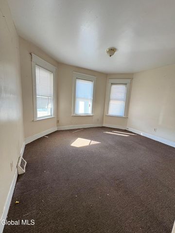 2034 Avenue A, Schenectady, NY 12308