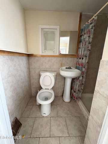 2034 Avenue A, Schenectady, NY 12308