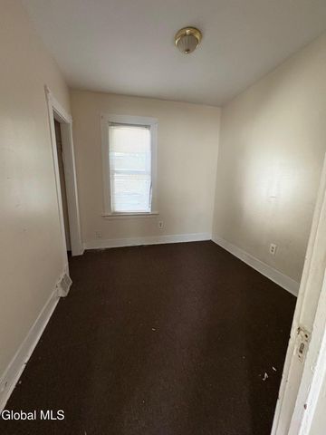 2034 Avenue A, Schenectady, NY 12308