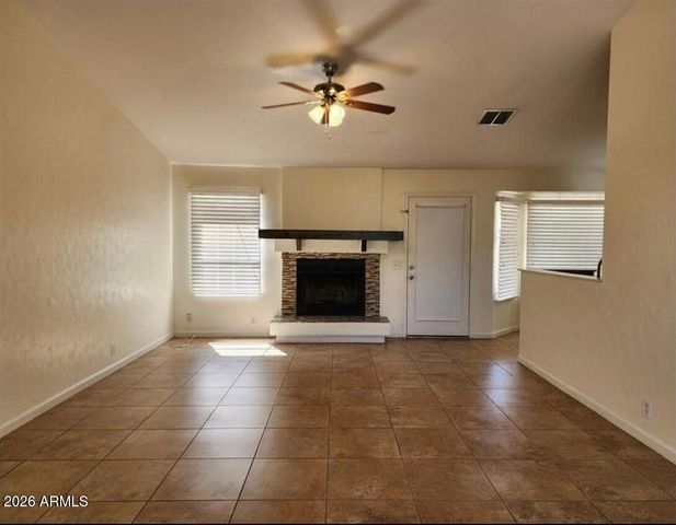 201 W MICHELLE Drive, Phoenix, AZ 85023