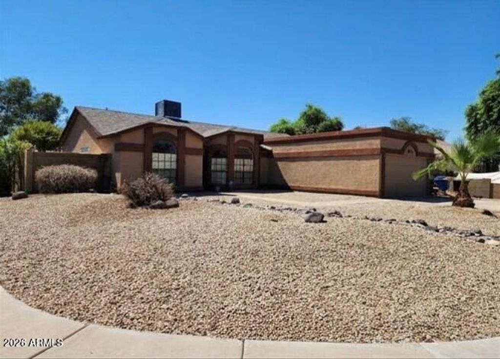 201 W MICHELLE Drive, Phoenix, AZ 85023