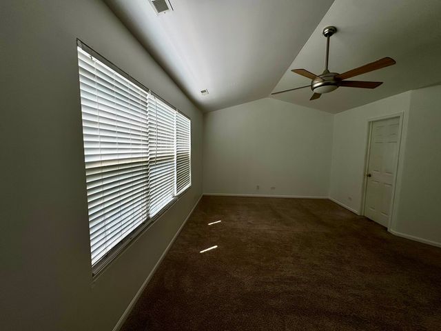 24041 W Walnut Circle, Plainfield, IL 60585