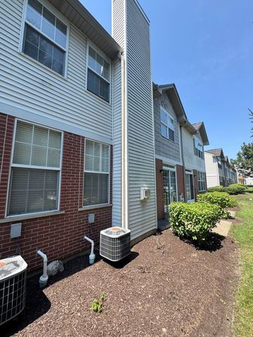 24041 W Walnut Circle, Plainfield, IL 60585