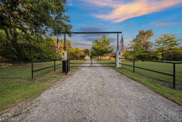 410 Water Street, Seagoville, TX 75159