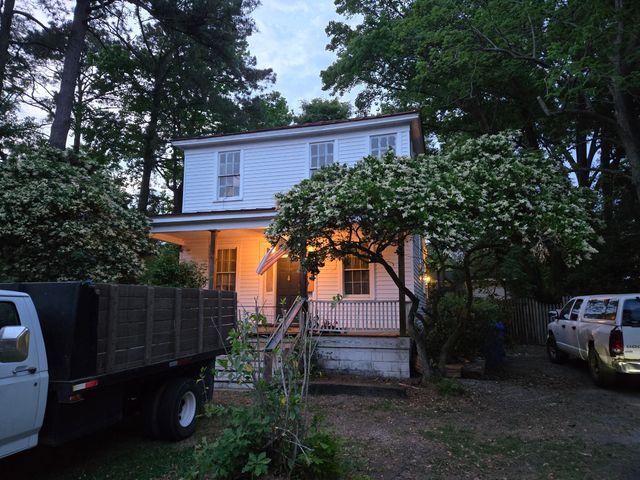 1104 N Hillside Drive, Charleston, SC 29407