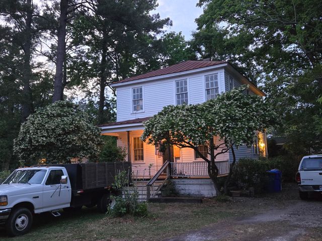 1104 N Hillside Drive, Charleston, SC 29407