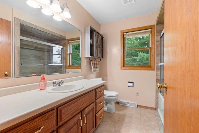 W783 COUNTY RD VV, Seymour, WI 54165