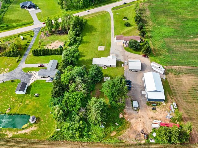 W783 COUNTY RD VV, Seymour, WI 54165