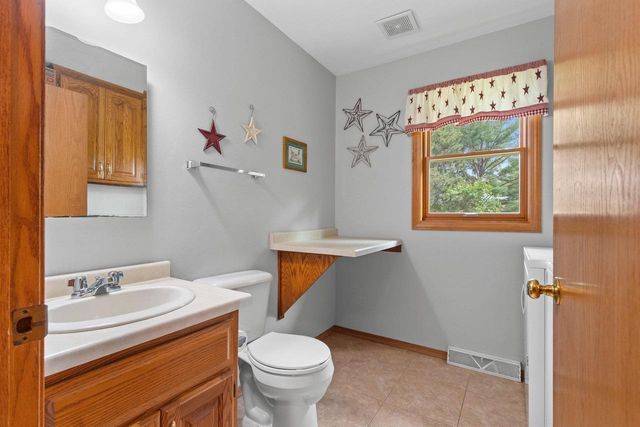 W783 COUNTY RD VV, Seymour, WI 54165