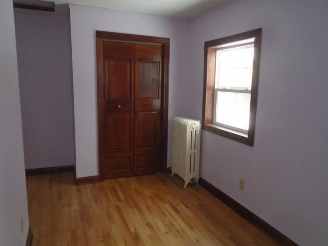 1048 Linwood Avenue, Saint Paul, MN 55105