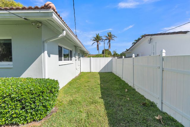 1180 SW 17th Street, Boca Raton, FL 33486