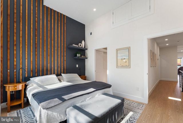 922 8TH ST NE, Washington, DC 20002