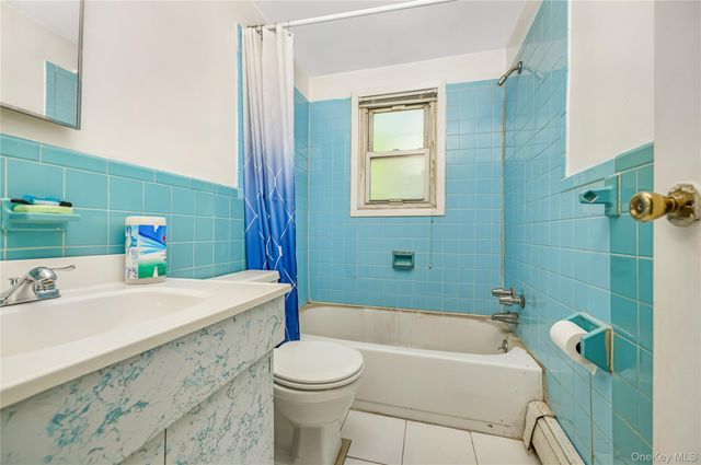 876 Oliver Avenue, Westbury, NY 11590