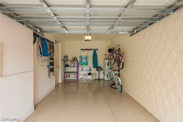 9102 Capistrano ST S 72-3, Naples, FL 34113