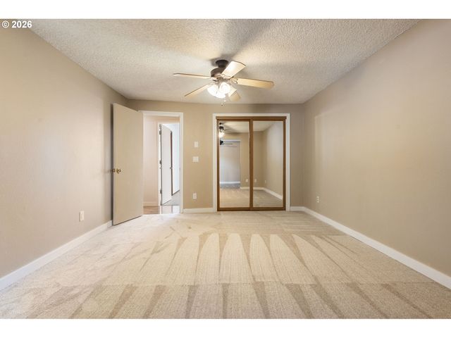 3812 Ne 100TH Ct, Vancouver, WA 98662