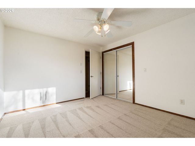 3812 Ne 100TH Ct, Vancouver, WA 98662