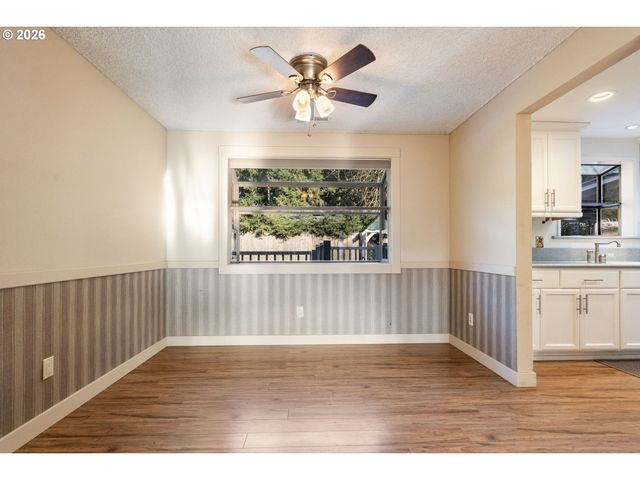 3812 Ne 100TH Ct, Vancouver, WA 98662