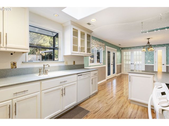 3812 Ne 100TH Ct, Vancouver, WA 98662