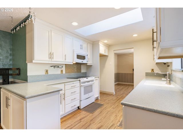 3812 Ne 100TH Ct, Vancouver, WA 98662