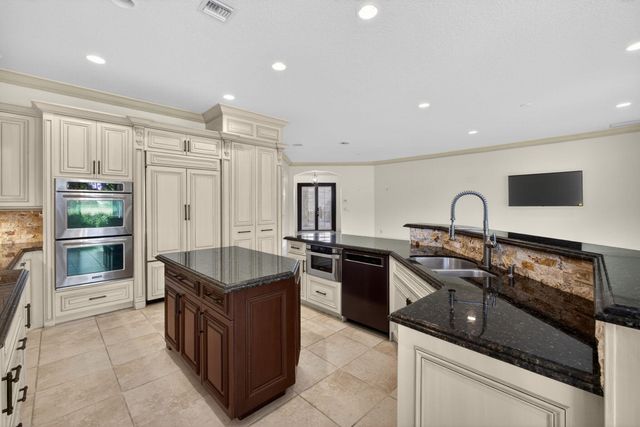 11548 Villa Vasari Drive, Palm Beach Gardens, FL 33418