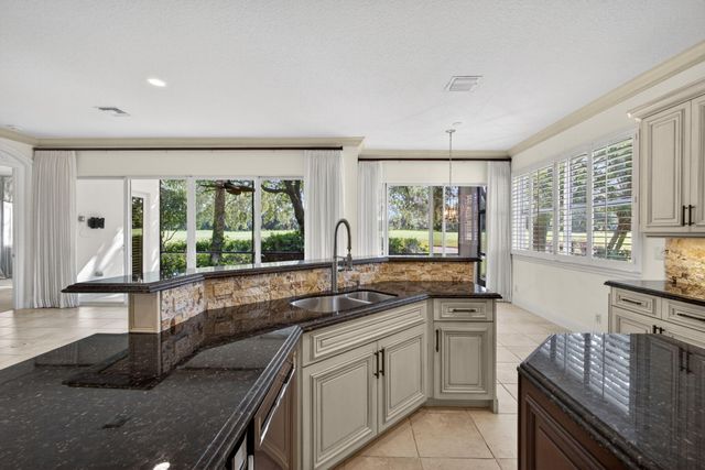 11548 Villa Vasari Drive, Palm Beach Gardens, FL 33418