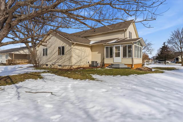 4482 Springbrook Drive, Swartz Creek, MI 48473