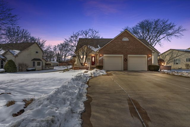 4482 Springbrook Drive, Swartz Creek, MI 48473