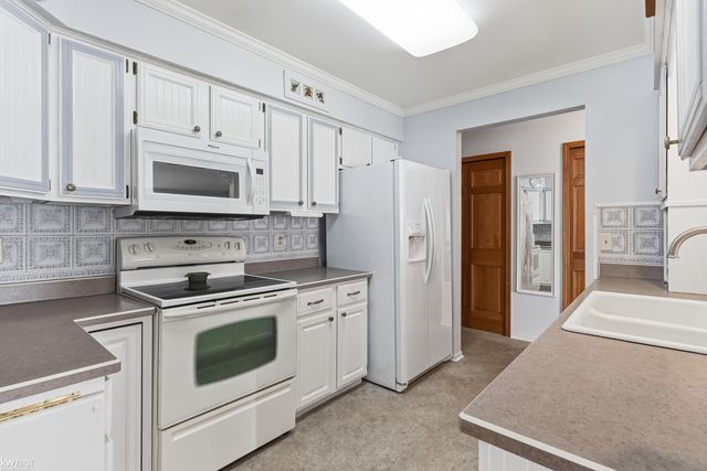 4482 Springbrook Drive, Swartz Creek, MI 48473